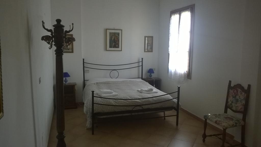 Villa Agriturismo Il Cavallone Montelupo Fiorentino Zimmer foto